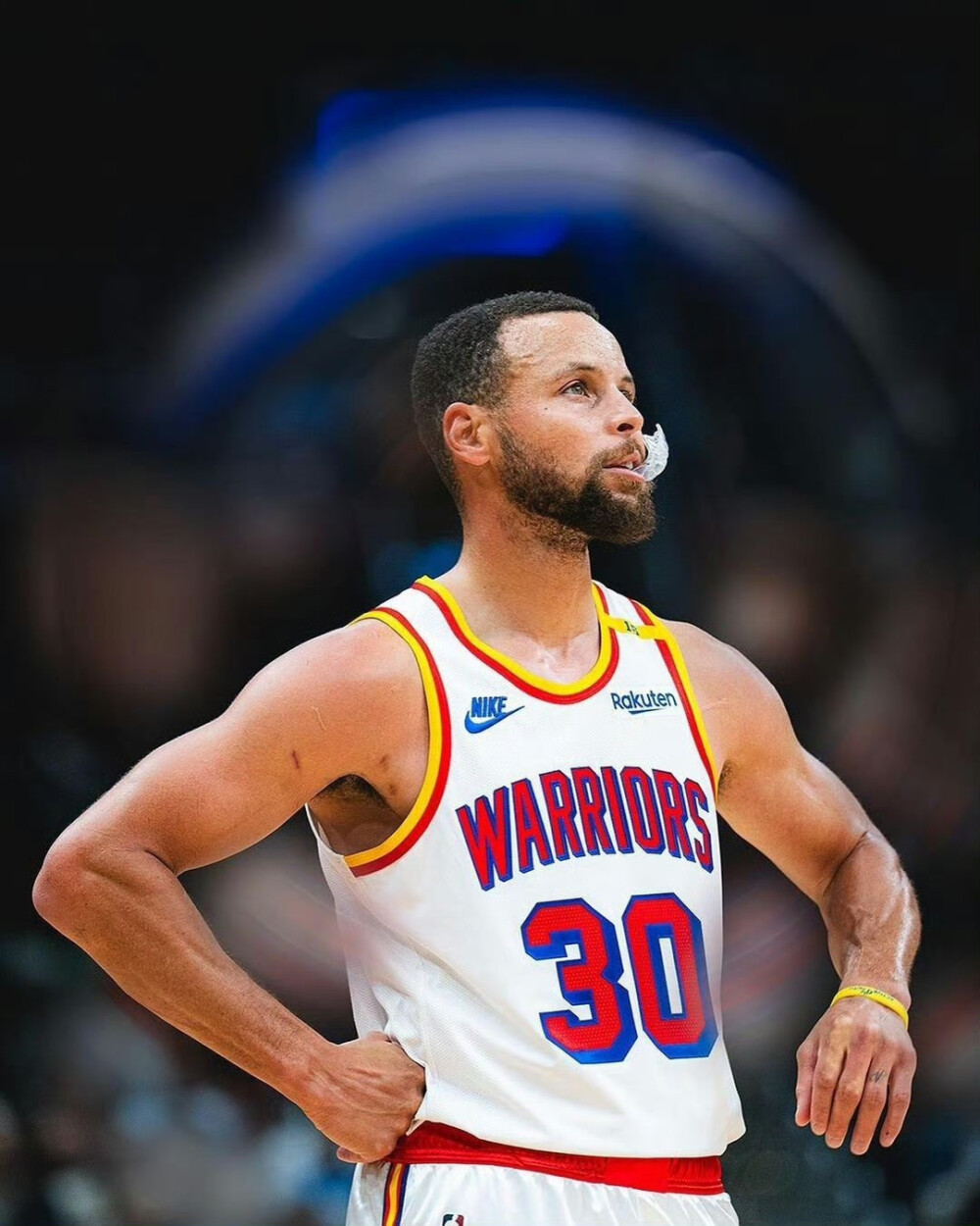 湖人尝试以 湖人尝试以